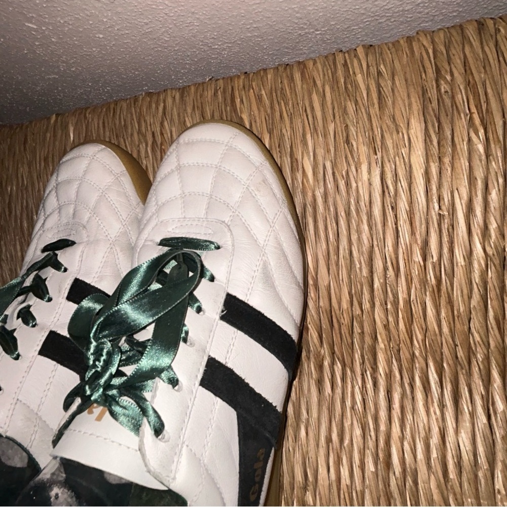 Gola White Quilted anthologie Trainers with Black Stripes and Gum Sole - Picture 5 of 10